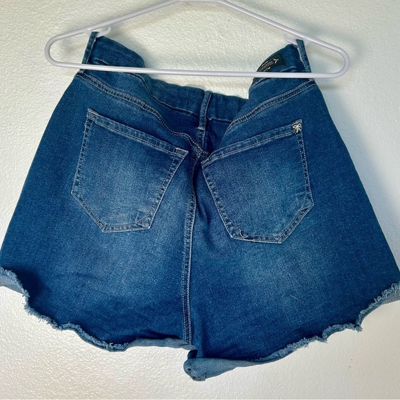 Nanette Lepore Blue Jean Shorts Distressed Raw-Edge Hem - Picture 4 of 6